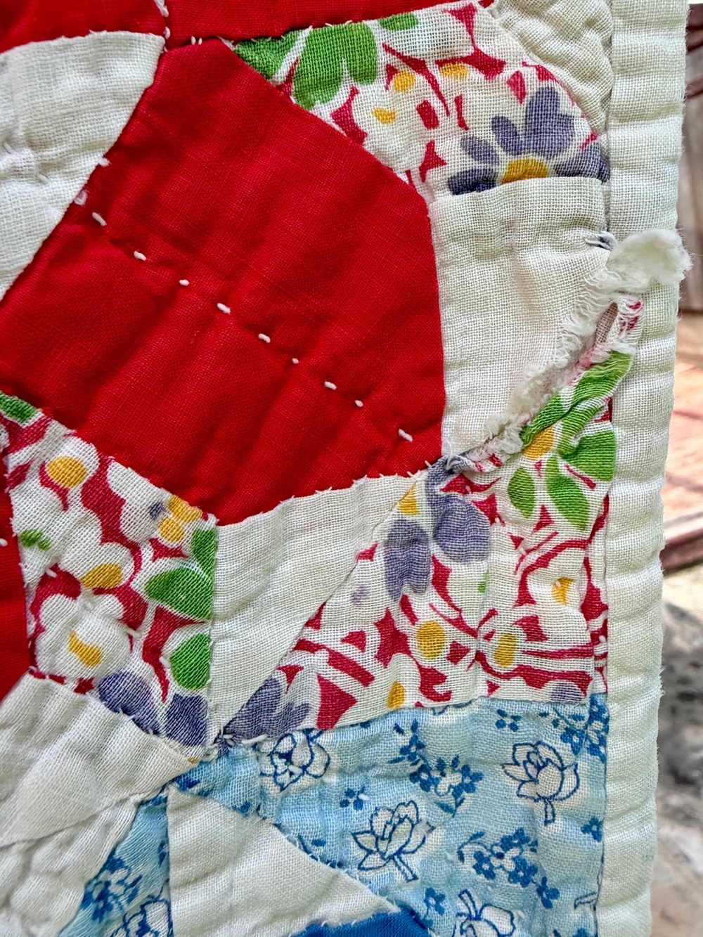 Vintage Feedsack Hand-Stitched La Conner Stars Quilt - 72x57 - Picture 10 of 17